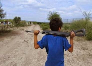 ONGs piden a Sheinbaum tipificar reclutamiento de menores; buscan desmantelar estructuras criminales