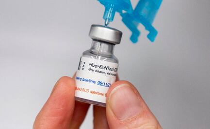 Pfizer busca autorización de EU para aplicar tercera dosis de la vacuna contra Covid