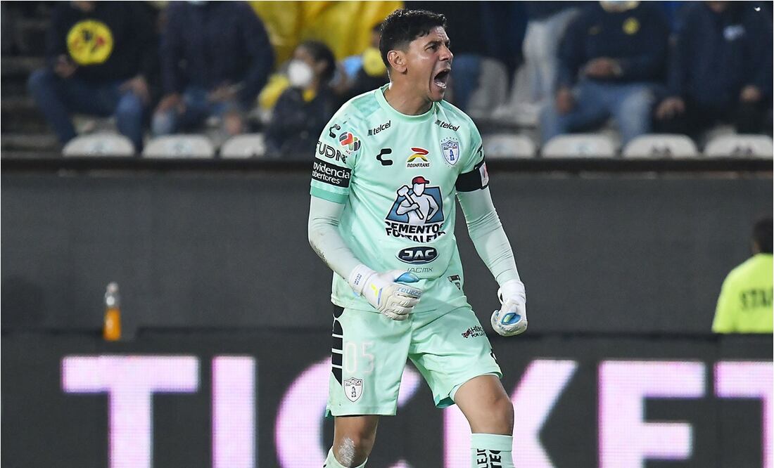 Óscar Ustari con los Tuzos / FOTO: IMAGO7