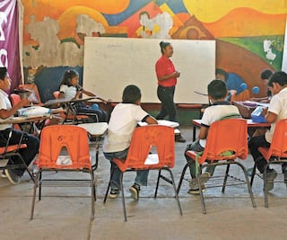 Abandonan escuela 5 millones de niños en sexenios de Peña y Calderón