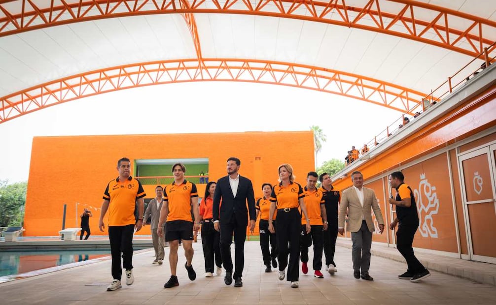 El goernador Samuel García recorre las instalaciones del Centro Acuático “Osmar Olvera Ibarra” / Foto: Especial