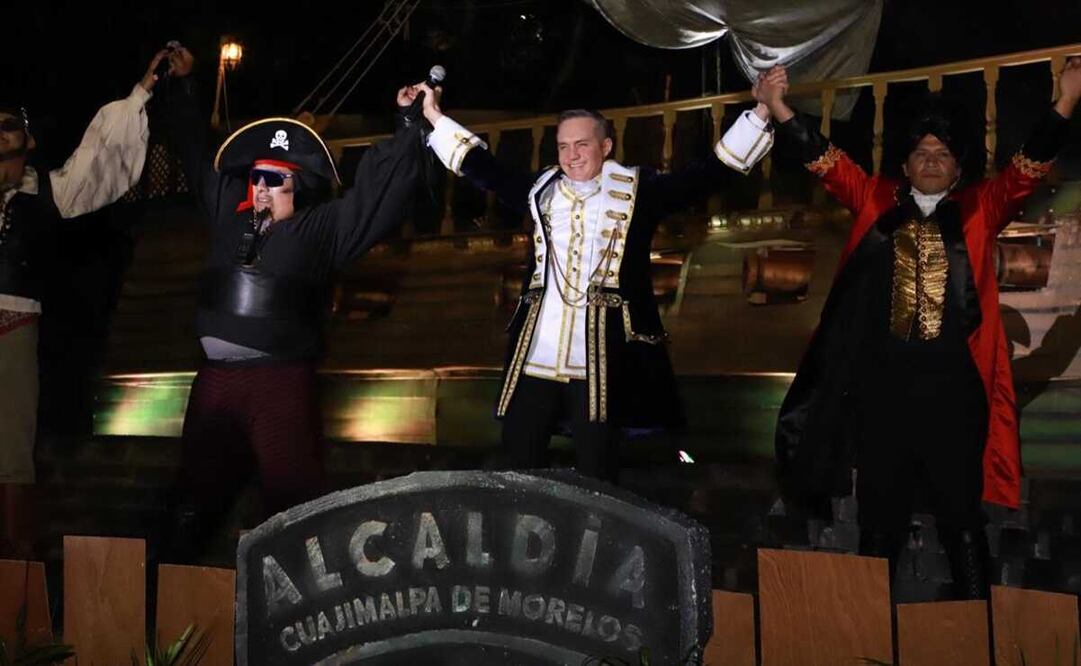 El alcalde Adrián Rubalcava participó en conjunto con su equipo de trabajo en la obra producida. Foto: Especial 