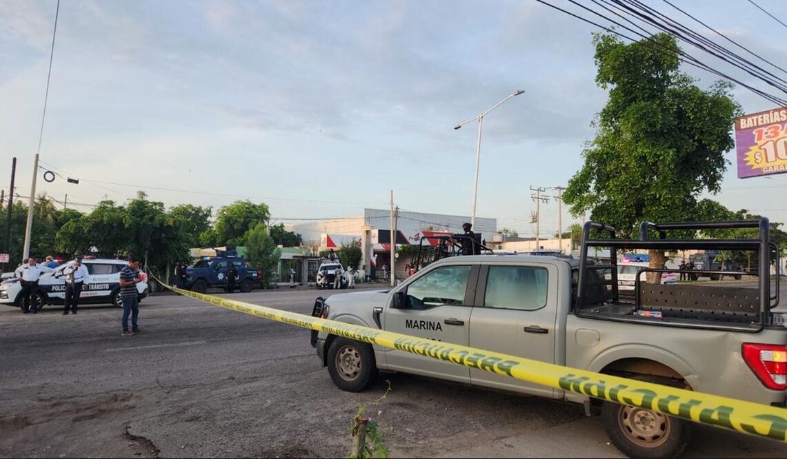 Se enfrentan elementos de la Guardia Nacional con policías estatales en Culiacán, Sinaloa. Foto: especial