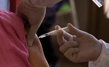 Vacunas antiCovid ofrecen más protección que inmunización natural: EU