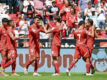 Gabriel Milito, el principal candidato para dirigir a Toluca