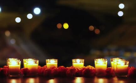 Los Wolves dedican ofrenda a médicos fallecidos