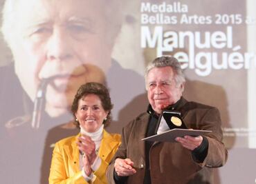 Manuel Felguérez recibe Medalla Bellas Artes