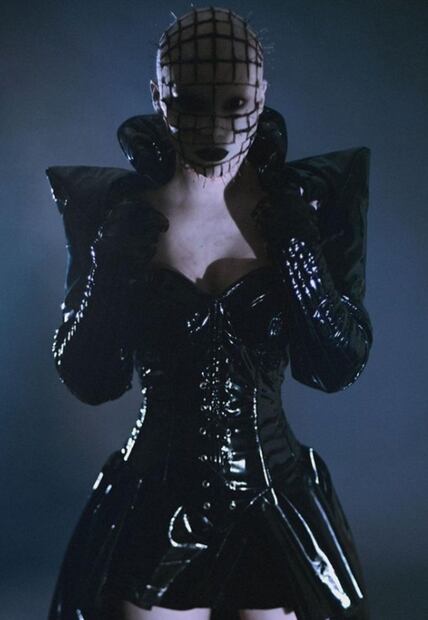 Belinda impacta a usuarios con su terrorífico disfraz de Halloween