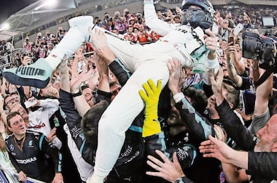 Nico se va, tras alcanzar la cima