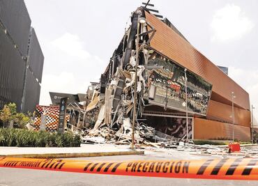 Reabren negocios en Plaza Artz Pedregal a más de un mes del derrumbe