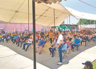 Van por proteger sus tierras