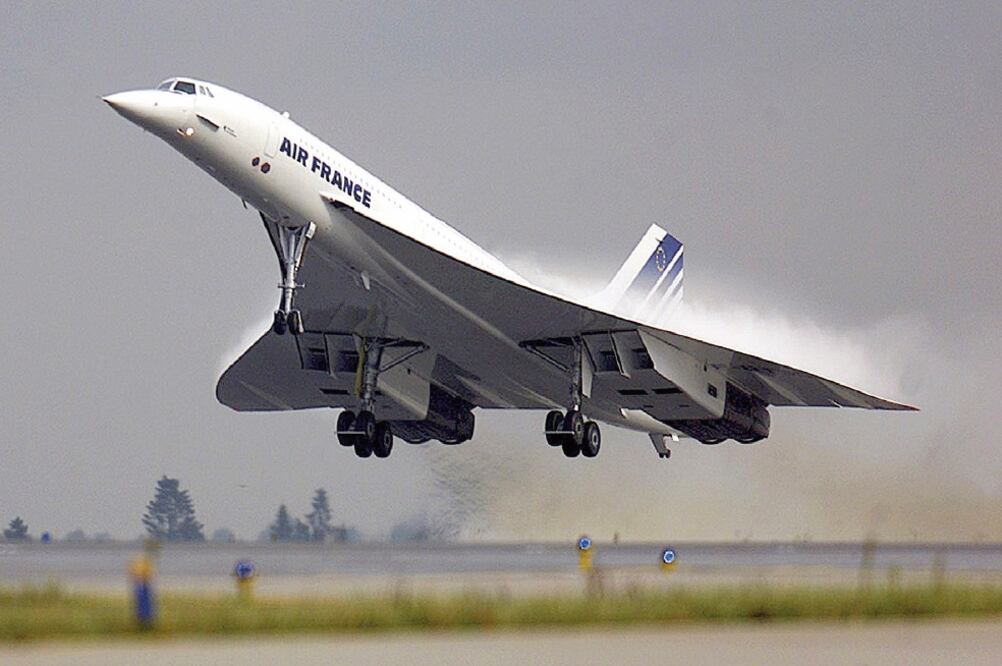 El nuevo proyecto, cuyo diseño fue registrado en julio pasado en EU, recuerda al avión supersónico 'Concorde' (ARCHIVO EL UNIVERSAL)