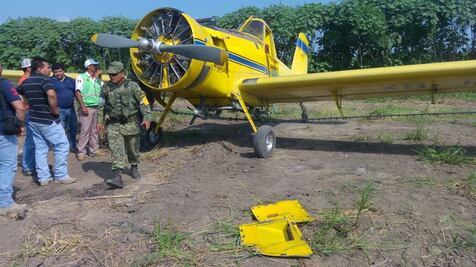 Avioneta aterriza de emergencia en Suchiate, Chiapas