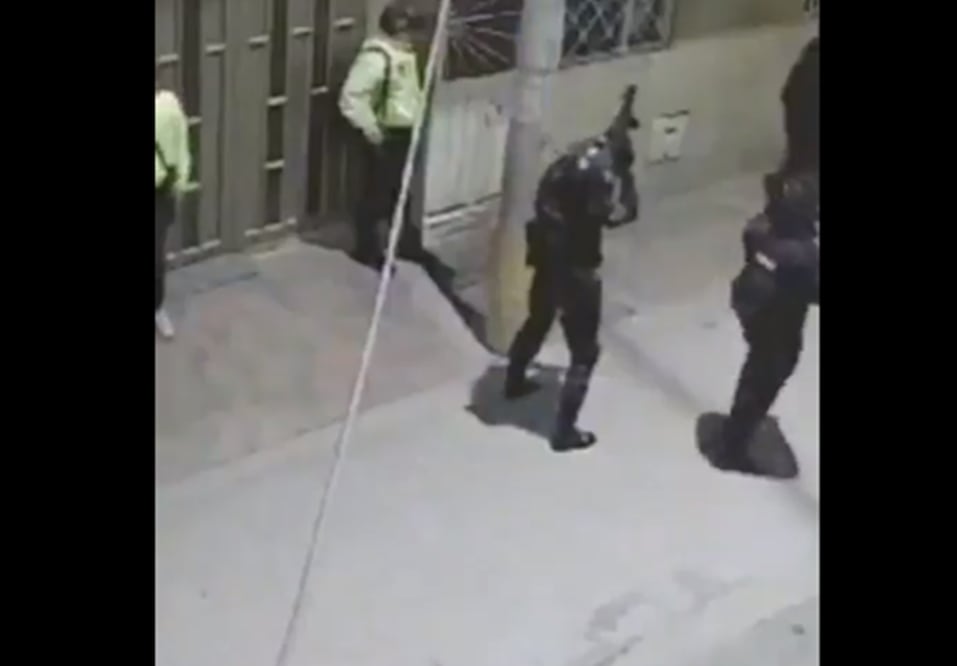 La respuesta de las autoridades permitió la captura de los integrantes de esta banda criminal que se hacía pasar por miembros del ELN. Foto: tomada de video