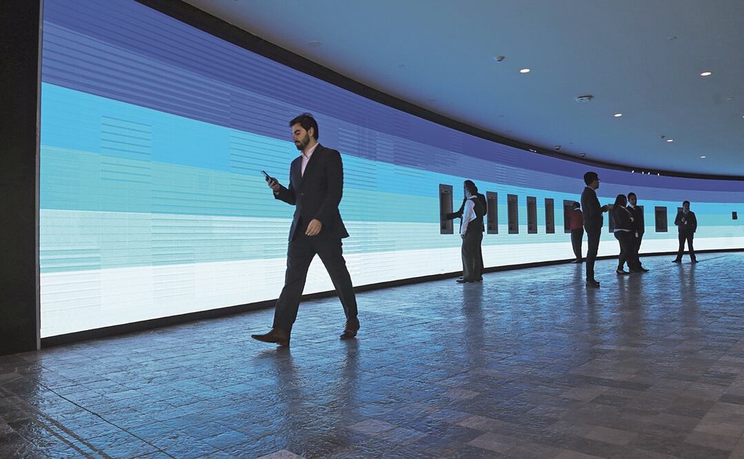 La CNBV detalló que ha sostenido reuniones con BBVA para conocer las acciones implementadas después de la falla registrada. Foto: ARCHIVO EL UNIVERSAL