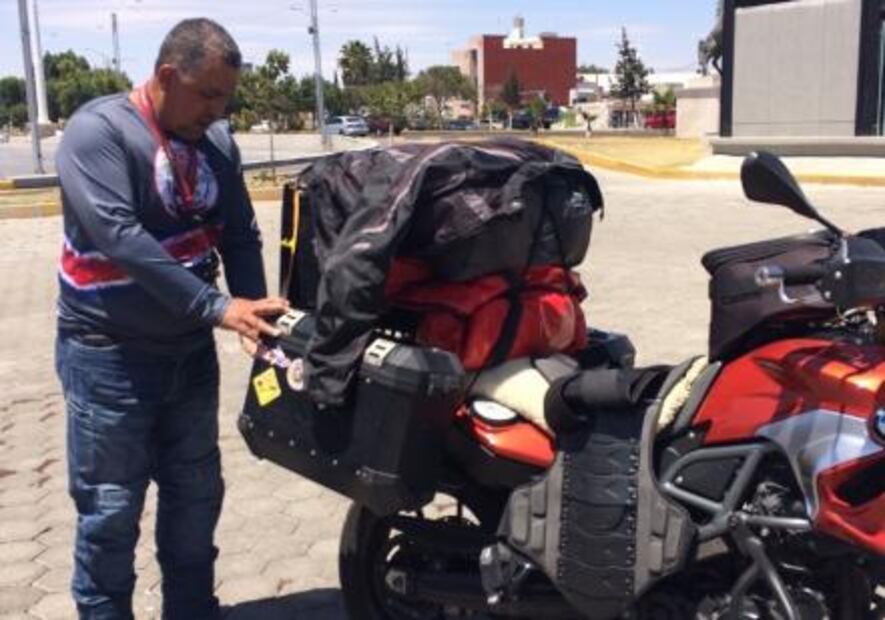 Motoviajero busca llegar en solitario hasta Alaska