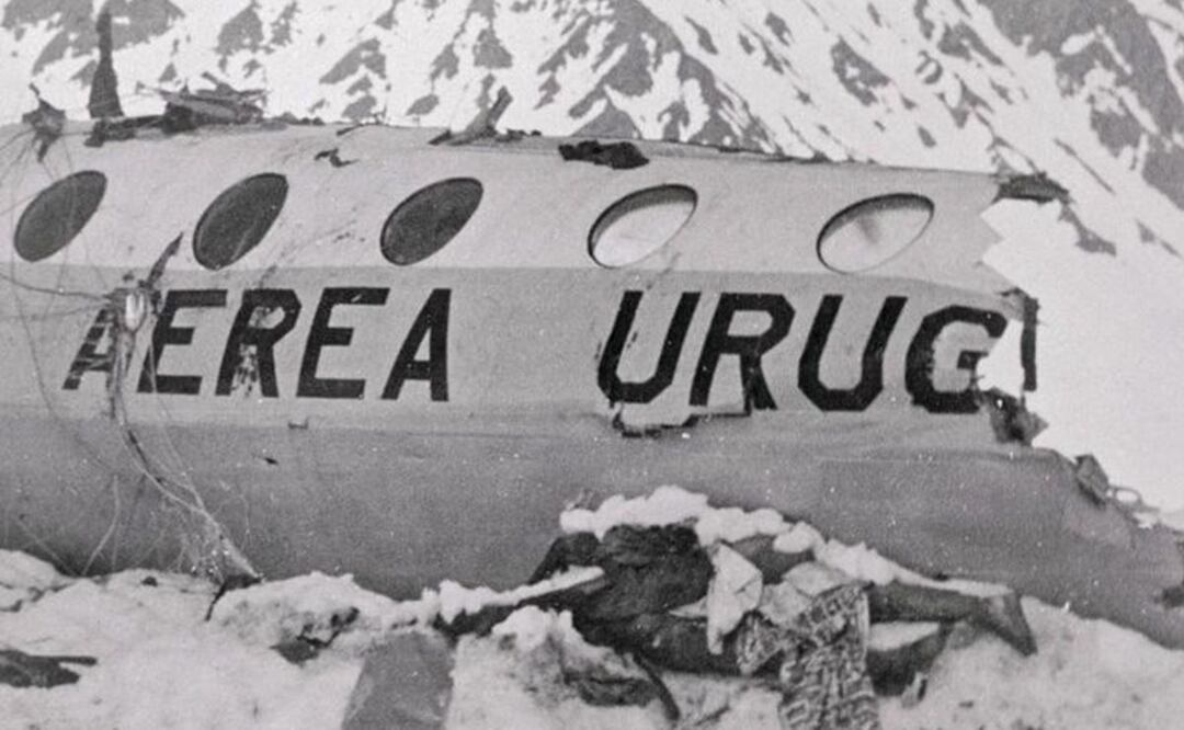 En octubre de 1972 un avión de la Fuerza Aérea Uruguaya se estrelló contra la cordillera de los Andes / Getty Images