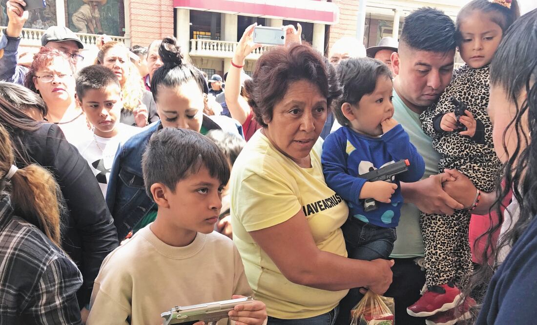 Autoridades incluyeron una convocatoria para sensibilizar a niños en una cultura de la no violencia. Foto/REBECA JIMÉNEZ. EL UNIVERSAL