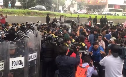 Gresca entre granaderos y oaxaqueños en Periférico tras marcha de mezcaleros