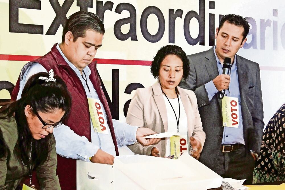 La subsecretaría del PRD entregará un programa de actividades que contemple las acciones a realizar, a través de un cronograma (ARCHIVO EL UNIVERSAL)