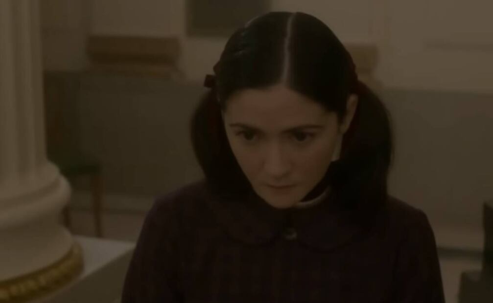 Isabelle Fuhrman, la actriz de "La Huérfana", luce completamente distinta fuera del personaje