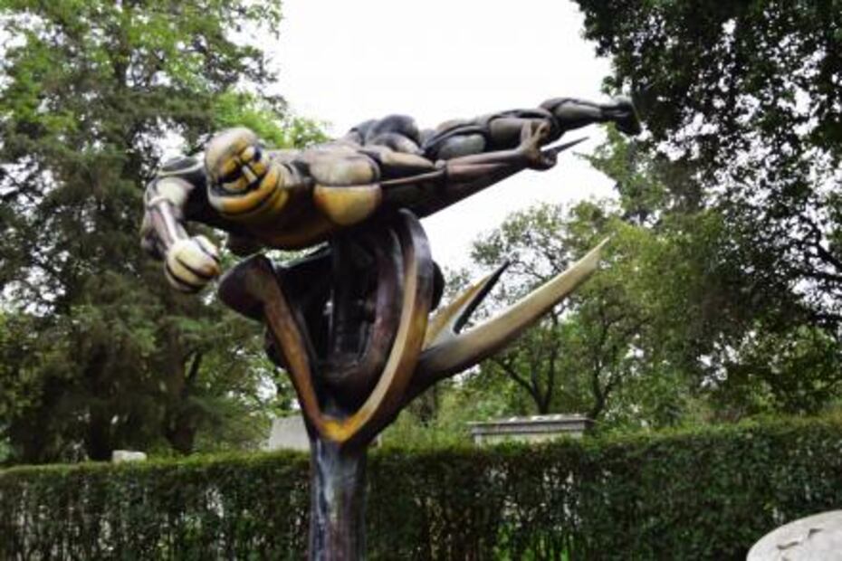 Sepulturero, oficio que se aprende desde niño