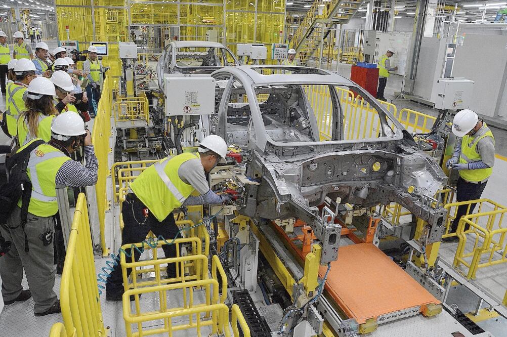 Para este año, el sector automotriz crece a más de 10% en sólo cinco estados, mientras que las entidades con mayores caídas son las del Golfo de México. (ARCHIVO EL UNIVERSAL)