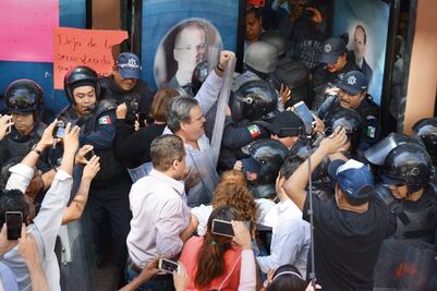 Panistas se enfrentan a golpes durante Consejo Estatal