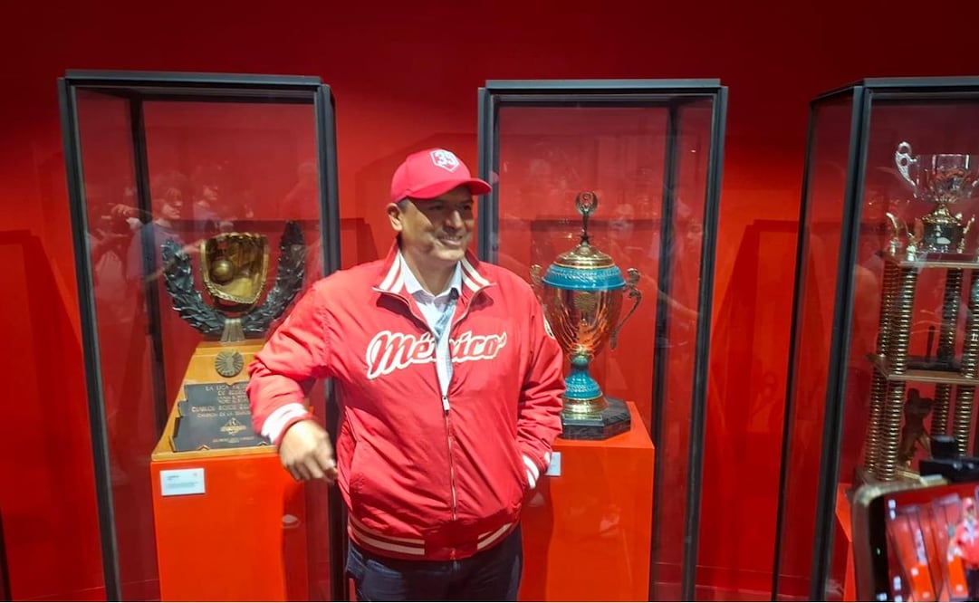 Miguel Ojeda habla de cómo fue jugar en la posición de catcher / Foto: Agustín Elías-EL UNIVERSAL