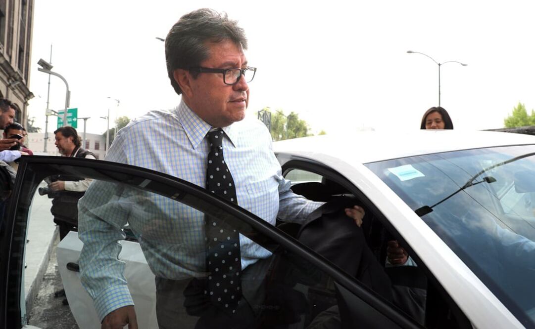 El jefe delegacional asistió a la Contraloría de la CDMX para presentar denuncias contra distintos funcionarios del gobierno capitalino. /Lucía Godínez - EL UNIVERSAL