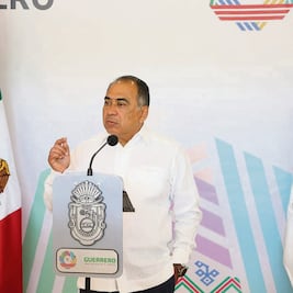 Gobernador de Guerrero pide a docentes denunciar las amenazas y continuar labores