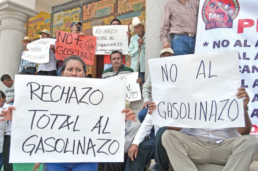 Manifestación. De los encuestados, 13% asegura haber participado en protestas por el incremento al precio de las gasolinas. (Archivo. EL UNIVERSAL)