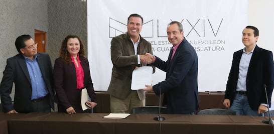 Entregan proyecto de presupuesto de Egresos 2017 en NL