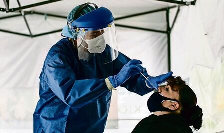 Brasil toma una medida drástica, luego de que casos de Covid-19 se dispararan casi 300%