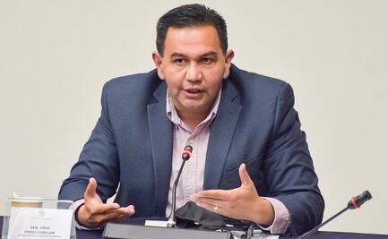 El senador Cruz Pérez acusa a coordinador de superdelegados de traición a AMLO