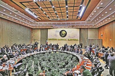 Reactivan proceso de elección de cuatro consejeros del INE; votación el 22 de julio