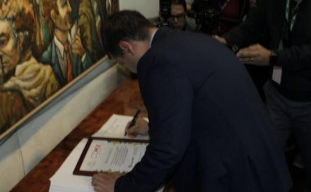 Gobierno capitalino coloca Bonos de Carbono Forestal en la Bolsa Mexicana de Valores