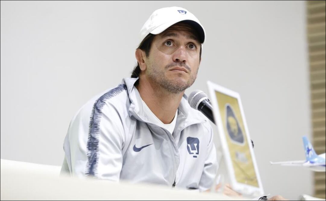 Conferencia de Bruno Marioni. Foto: Agustín Salinas