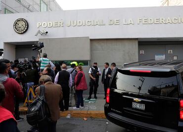 Dan prisión preventiva al ex gobernador Roberto Borge por desfalco de 900 mdp