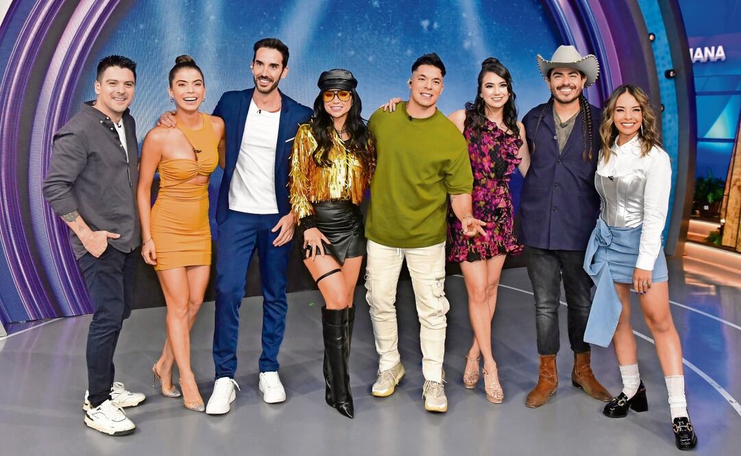 Bajo la batuta de Mónica Alcaraz, los conductores del matutino de fin de semana tratan de crear contenido diferente al de entre semana. Foto: Azteca