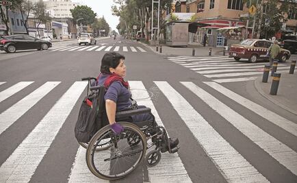 Emplean a personas con discapacidad en Xochimilco