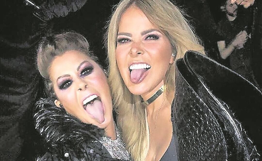 Las cantantes se presentaron nuevamente en la Arena Ciudad de México con su Versus World Tour. (INSTAGRAM)