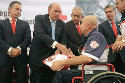 Reconocen a socorristas del terremoto de 1985