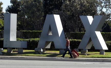 Cierran aeropuerto de Los Ángeles; reportan disparos