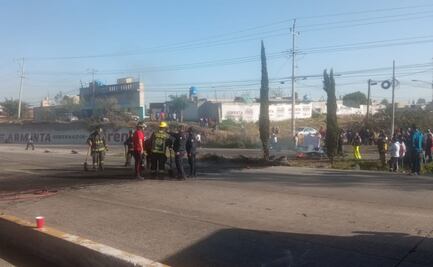 Bloquean la autopista México-Puebla por desaparición de un hombre