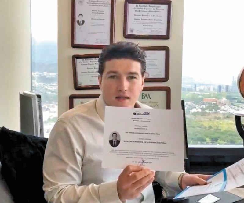 Ahora, senador hace ojitos a panistas