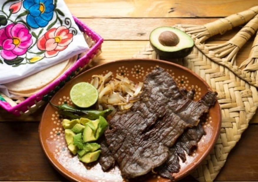 Cómo y dónde se elabora la cecina en México 