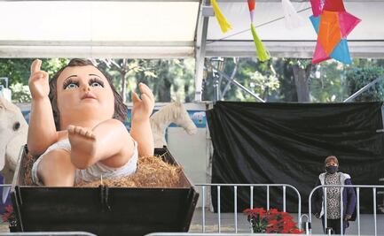 Reciben gustosos regreso de Niño Dios gigante en Iztapalapa