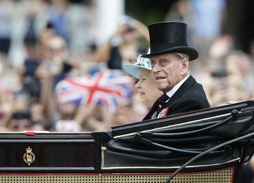 Príncipe Felipe, esposo de Isabel II, pasará otra noche hospitalizado