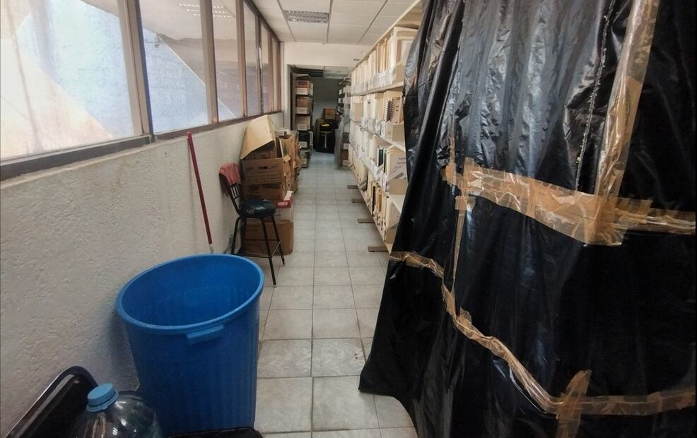 Imagen del interior de la Escuela de Música Vida y Movimiento del Centro Ollin Yoliztli se encuentran en un estado deplorable, el jueves 6 de noviembre de 2025. Foto: Fernanda Rojas/EL UNIVERSAL